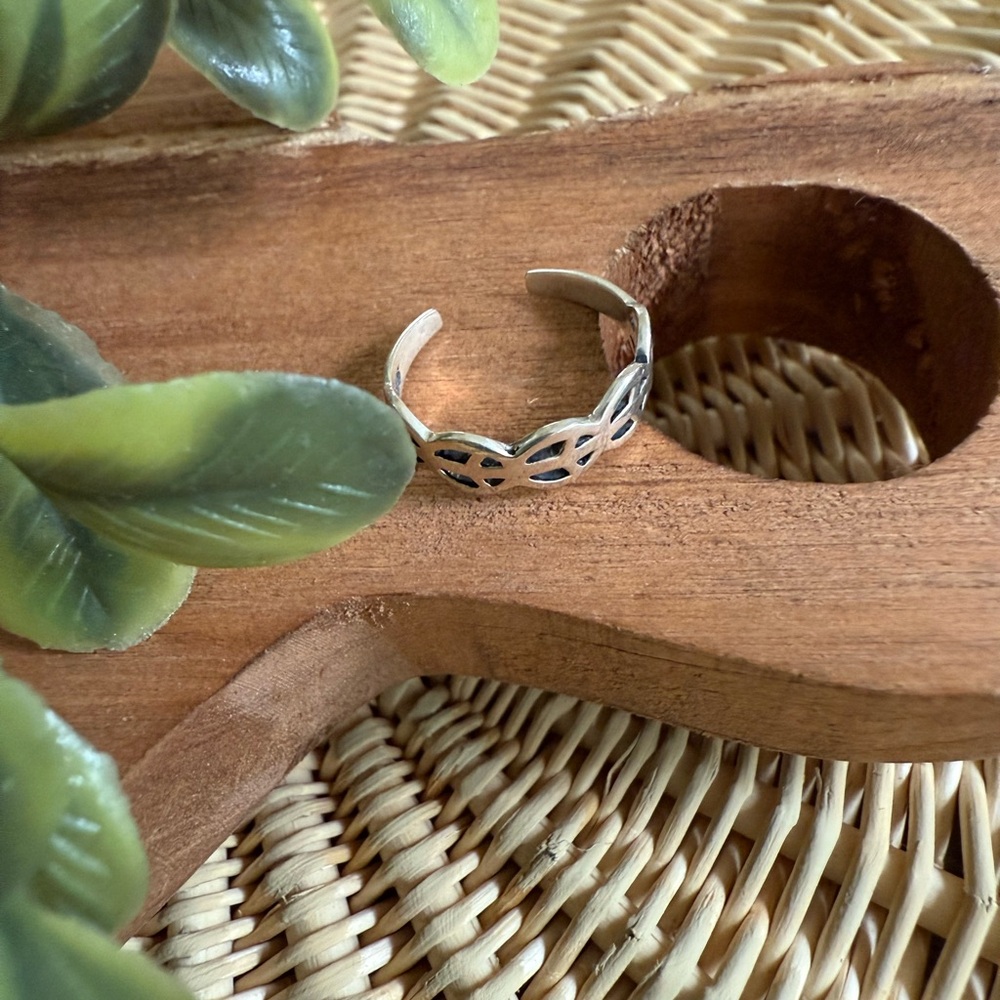Sterling Silver Toe Ring Peace Sign